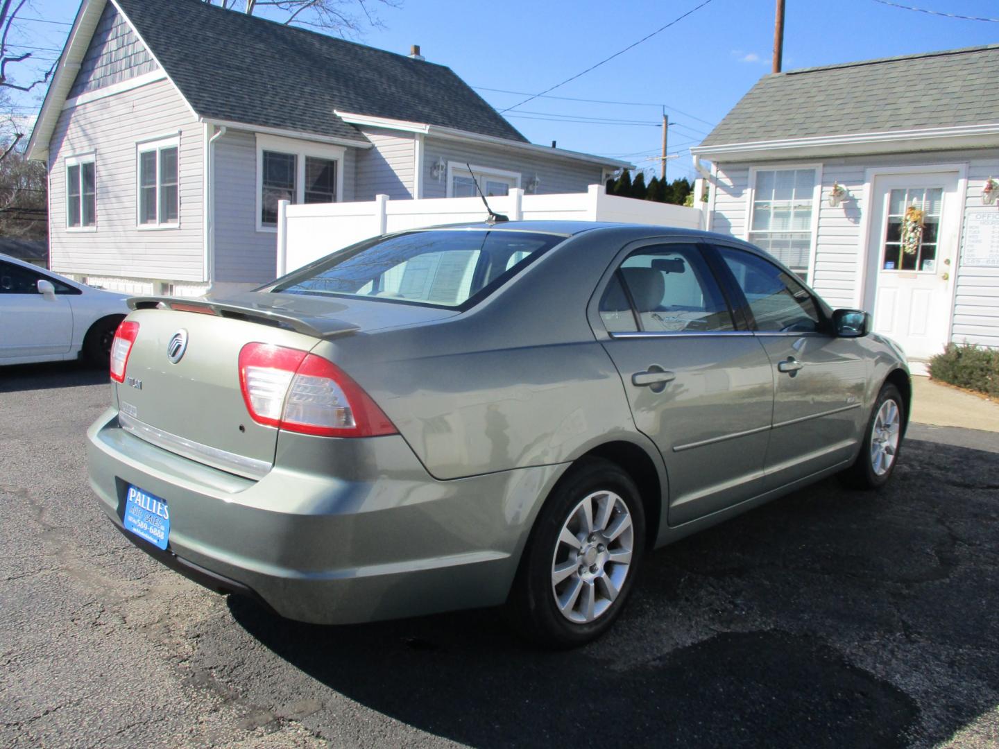 2008 GREEN Mercury Milan (3MEHM07Z28R) with an 2.3L L4 DOHC 16V engine, AUTOMATIC transmission, located at 540a Delsea Drive, Sewell, NJ, 08080, (856) 589-6888, 39.752560, -75.111206 - Photo#6